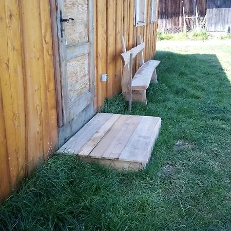 Schiefe Hütte Am Attersee.